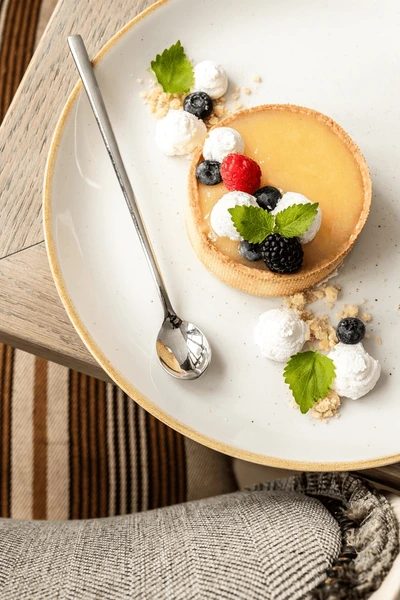 Elegant Plated Desserts for Creative - Creative guide