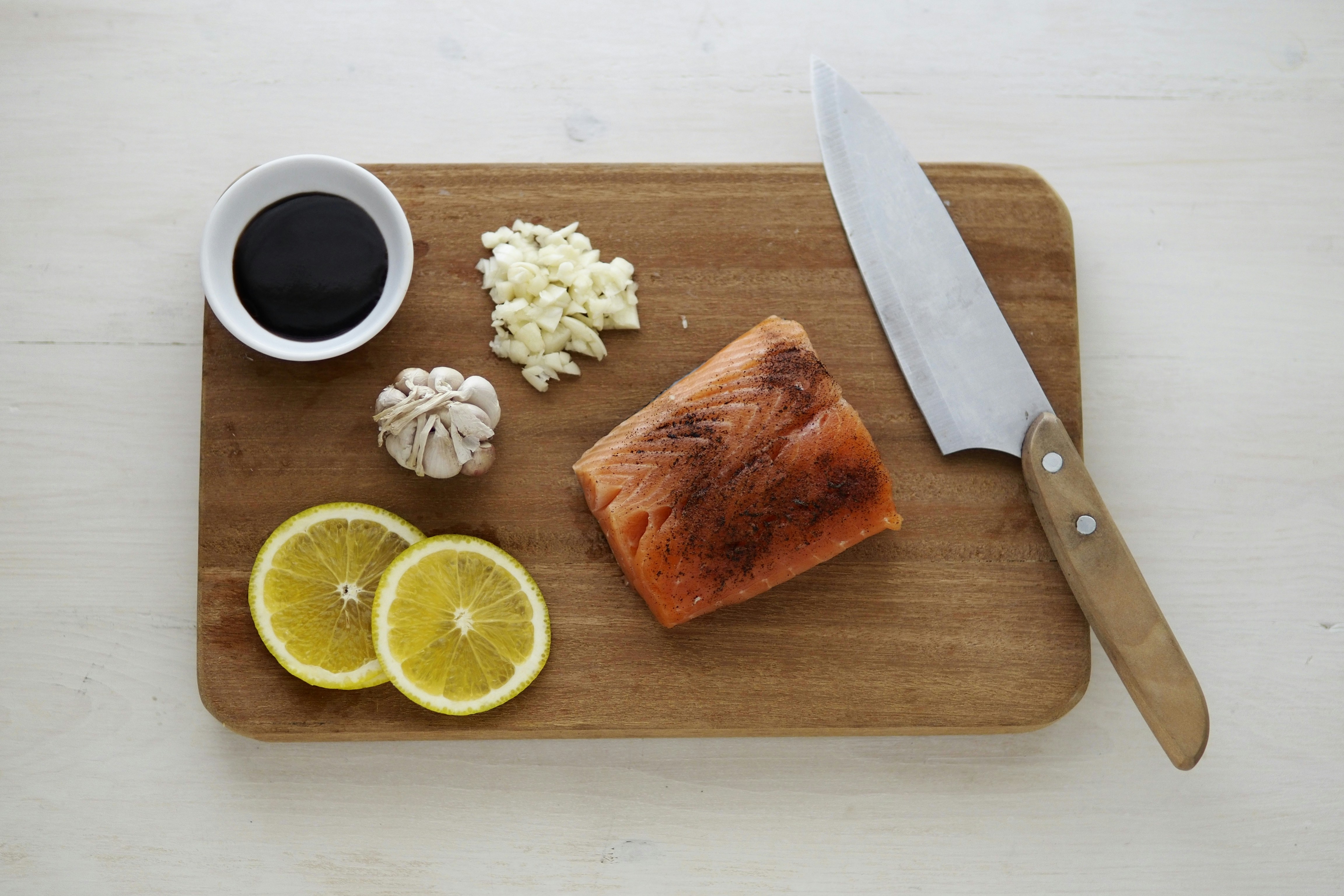 Tender Pan-Seared Salmon with Creamy Dill Sauce