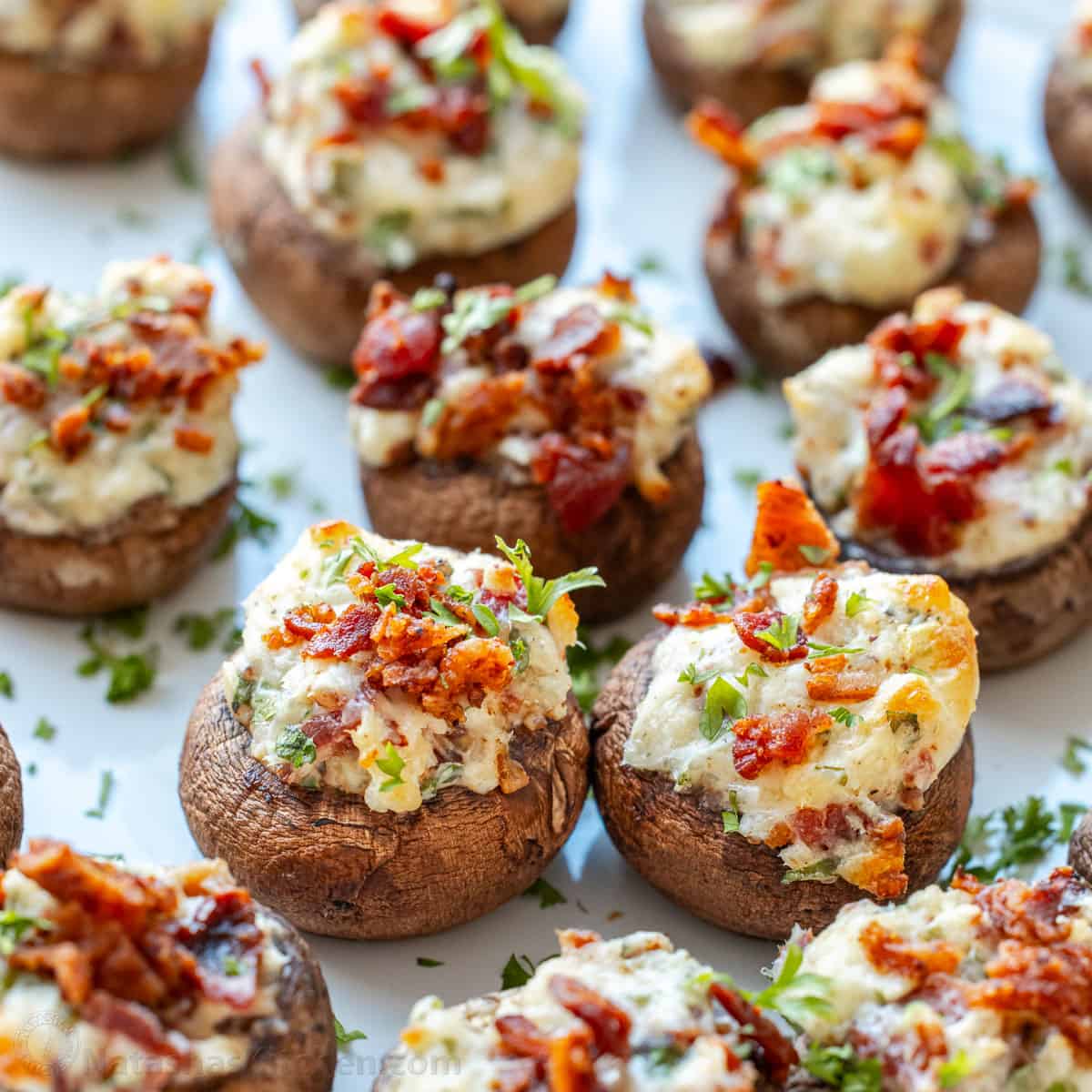 Oven-Baked Stuffed Mushroom Caps with Creamy Cheese Filling