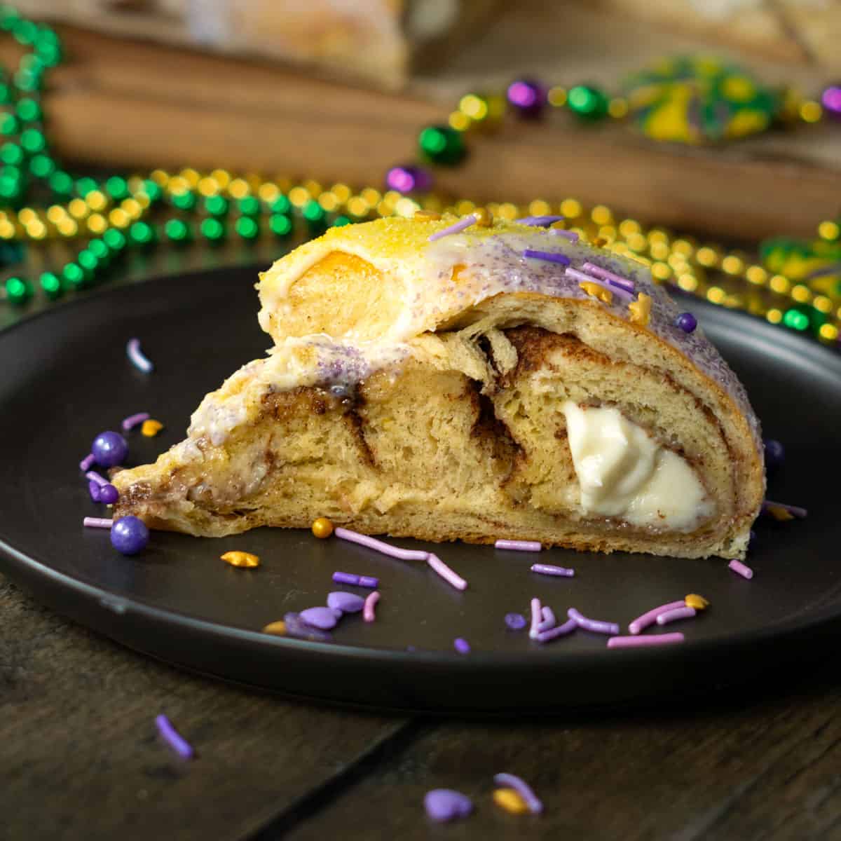 Oven-Baked Traditional Mardi Gras King Cake with Cream Cheese Filling