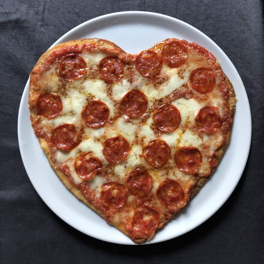 Valentine's Day Dining: Heart-Shaped Pizza Deals 2025: Complete Guide